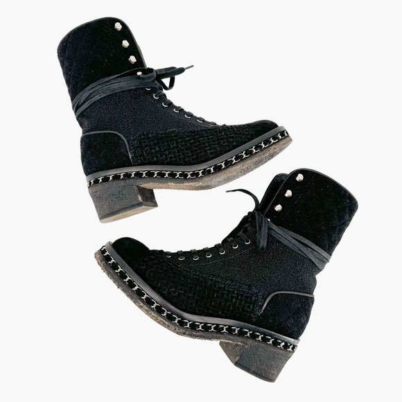 Chanel Tweed Combat Boots EU 37 US 6-6.5 Black CC Chain Quilted Lace Up Ankle - Picture 7 of 11